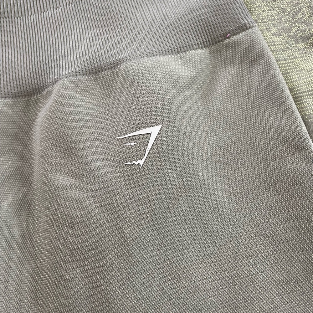 Gymshark leggings - Picture 2 of 4